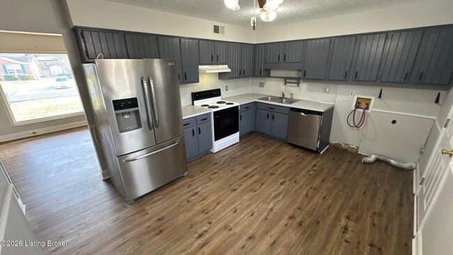 Building Photo - 276 Probus Dr