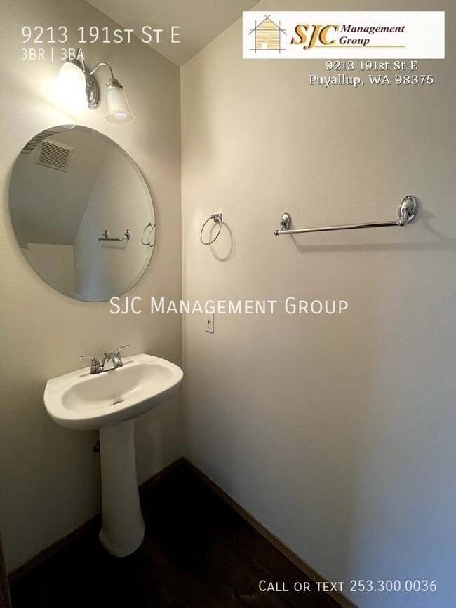 Building Photo - 9213 191st St E