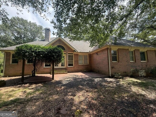 Building Photo - 307 Centennial Rd