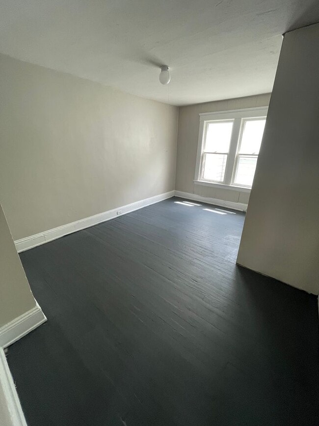 Building Photo - Section 8 Accepted!