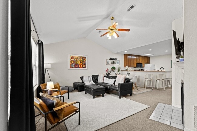 Building Photo - 5343 Godas Cir