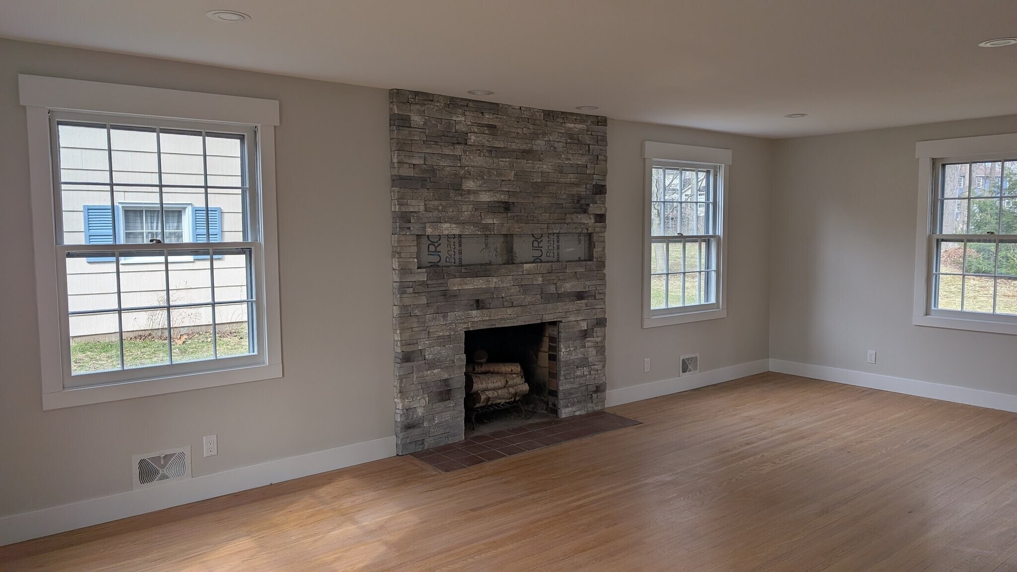 Building Photo - 25 Red Bud Rd