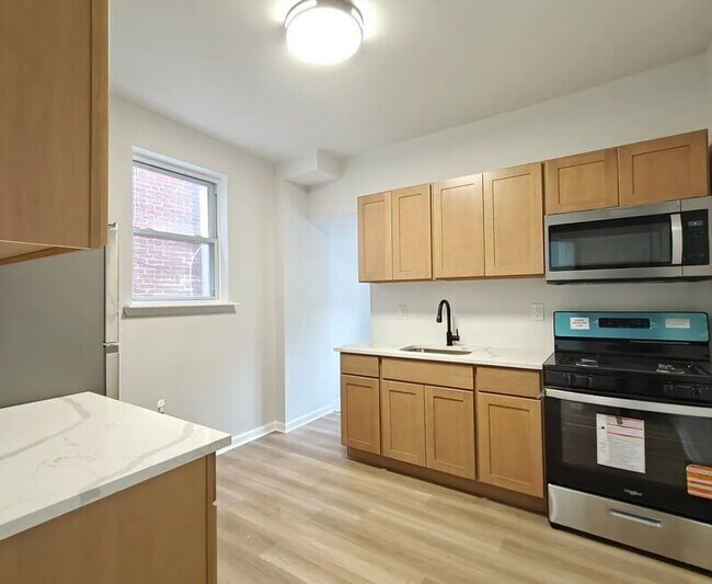 Building Photo - 5415 Media St