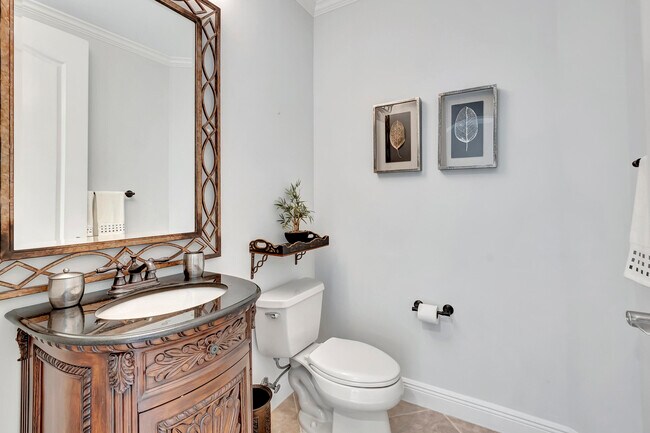 Building Photo - 5585 NE Trieste Way