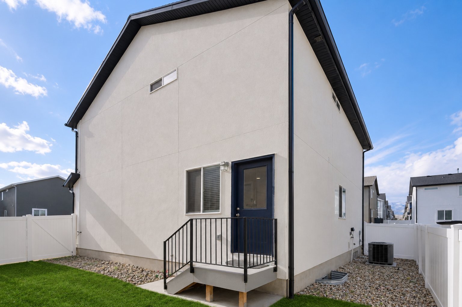 Building Photo - 6828 W Hera Wy