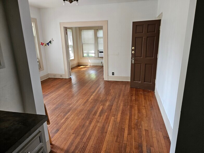 Building Photo - 1661 Marshall St