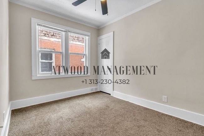 Building Photo - This beautifully updated 3-bedroom, 1-bath single-family home is ready for move-in!