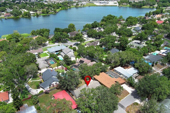 Building Photo - Spacious 4/2 in Maitland's English Estates!