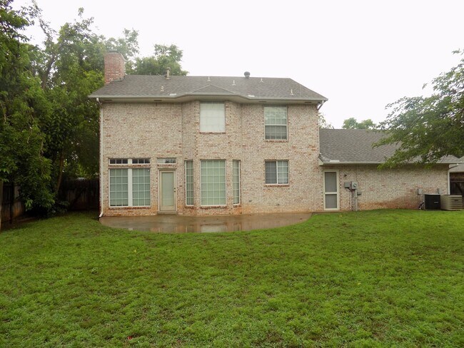 Building Photo - BREATHTAKING 3 Bed/2.5 Bath Home in Yukon!...
