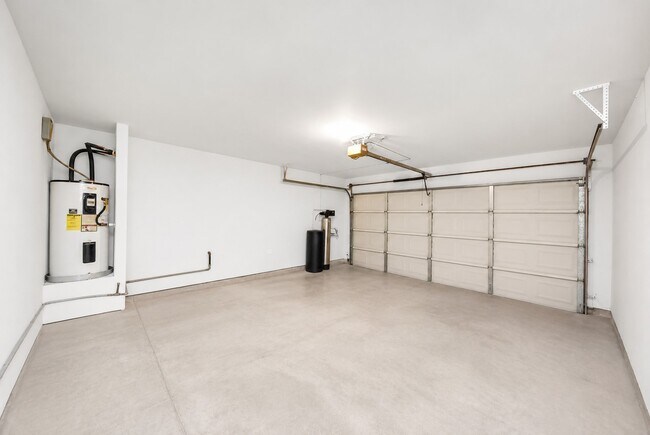 Building Photo - 26526 Marble Point Ln