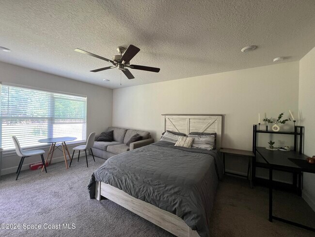 Building Photo - 8752 Waterstone Blvd