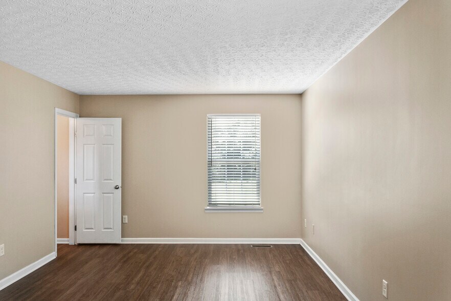 Building Photo - 246 Parrott Ct