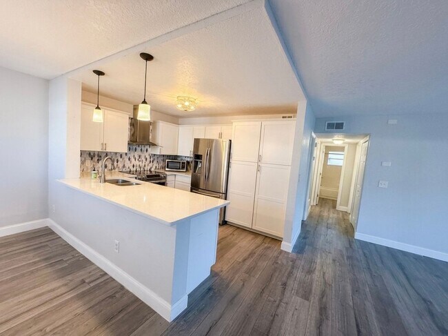 Building Photo - 150 Killarney Bay Ct