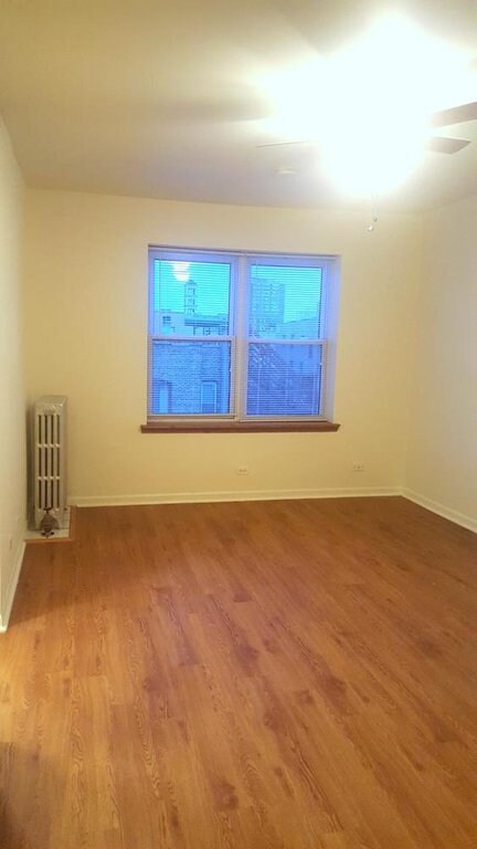 Building Photo - 4031 N Kenmore Ave