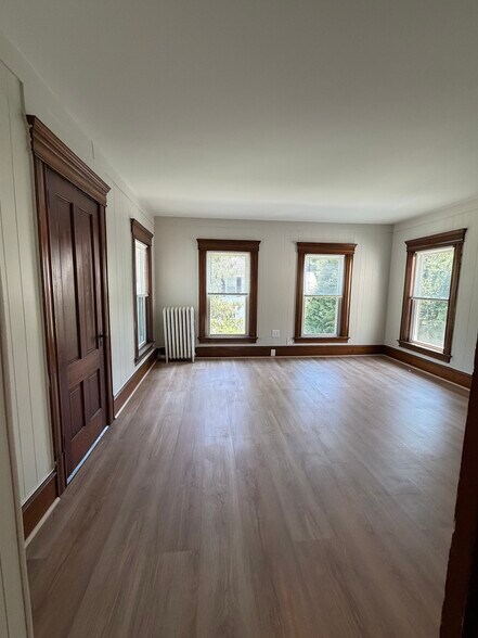 Building Photo - 470 Millers Falls Rd