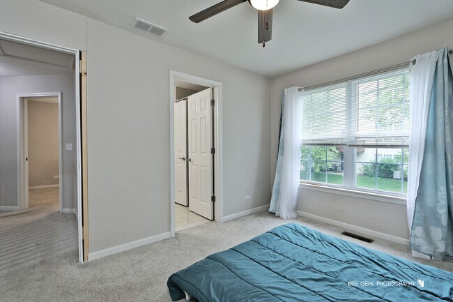 Building Photo - 119 Harvest Ct