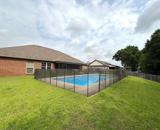 Building Photo - Legacy Farms!