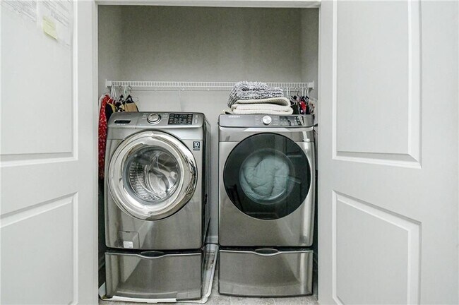 Building Photo - 535 Letchas Ln