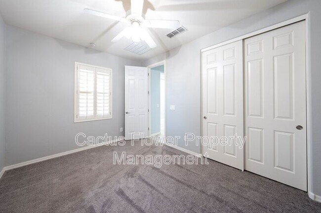 Building Photo - 3943 E Ficus Way