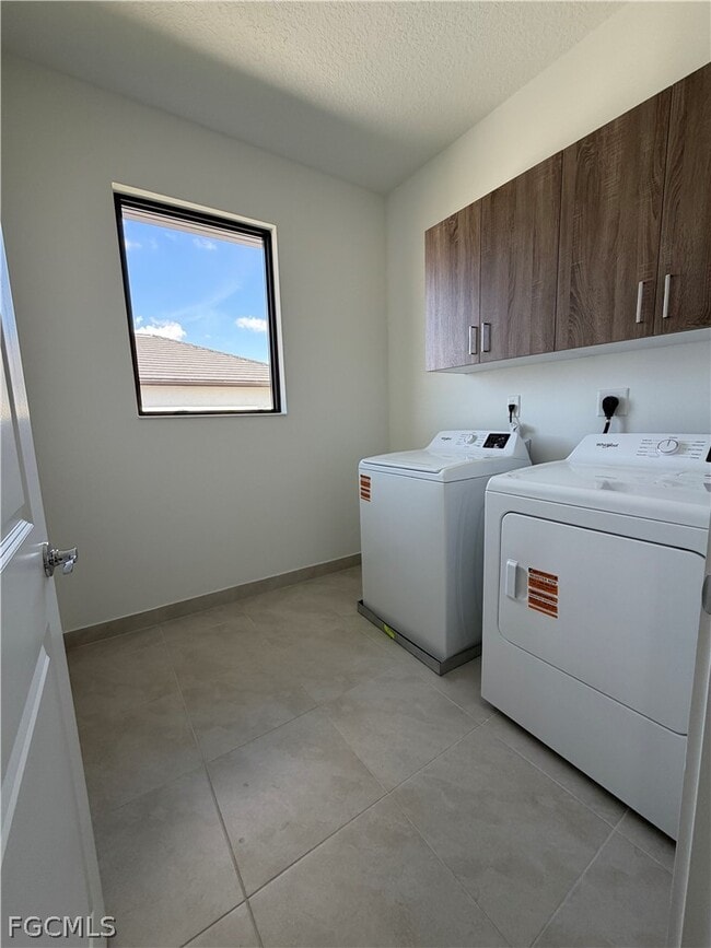 Building Photo - 5166 Julienne Rd