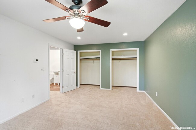 Building Photo - 18625 S Lowrie Loop