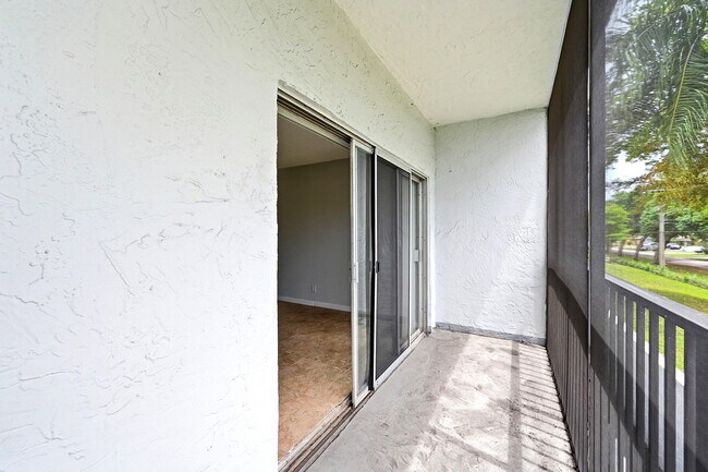 Building Photo - 7541 NW 16th St