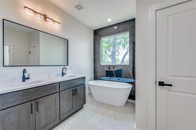 Building Photo - 3324 Navaro St