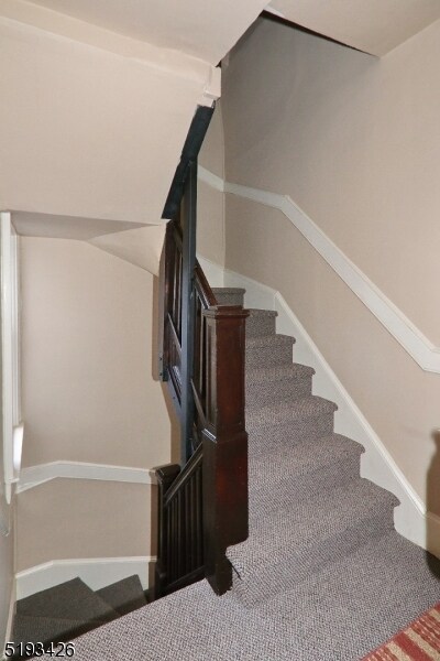 Building Photo - 4 Highland Pl
