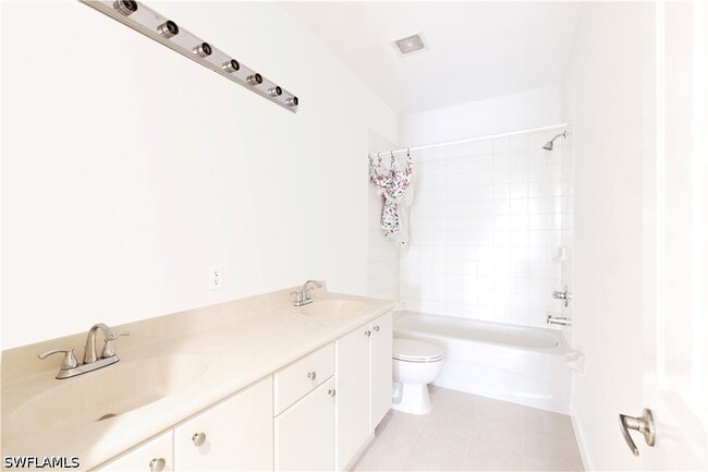 Building Photo - 1395 Mariposa Cir