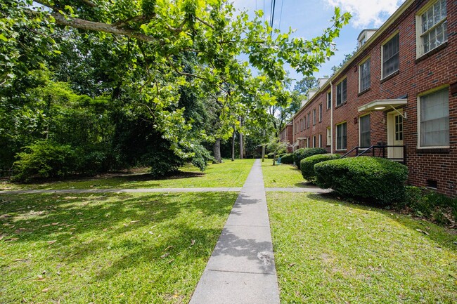 Building Photo - Bright & Modern Renovated 1-Bedroom Condo ...