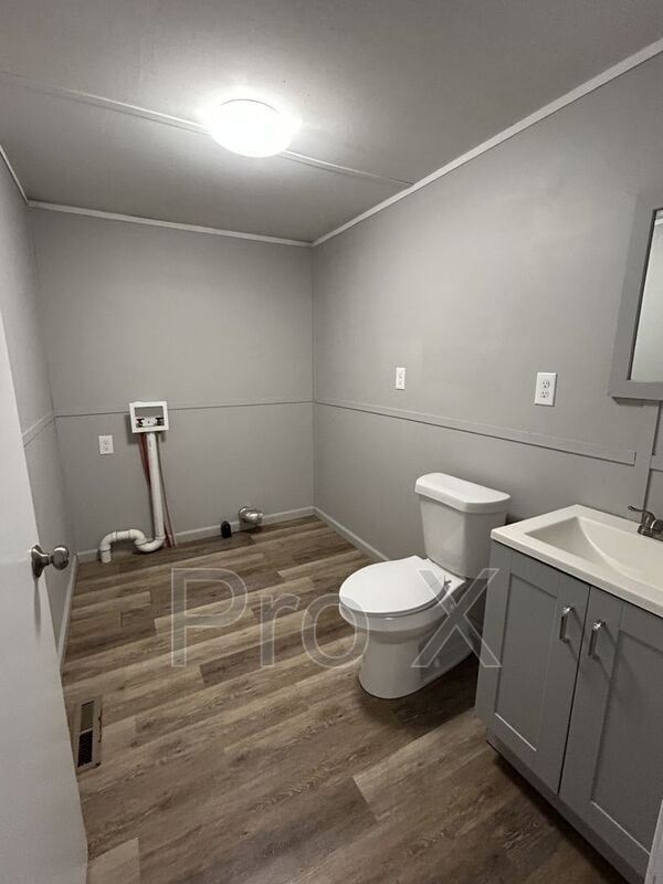 Building Photo - 463 Fieldcrest Dr