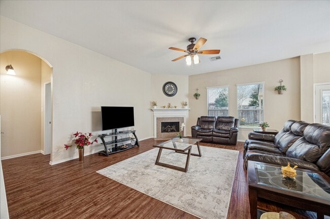 Building Photo - 5019 Peabody Hill Ln