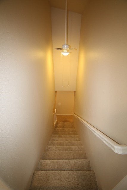 Building Photo - 3 Bedroom South Anchorage Townhouse!