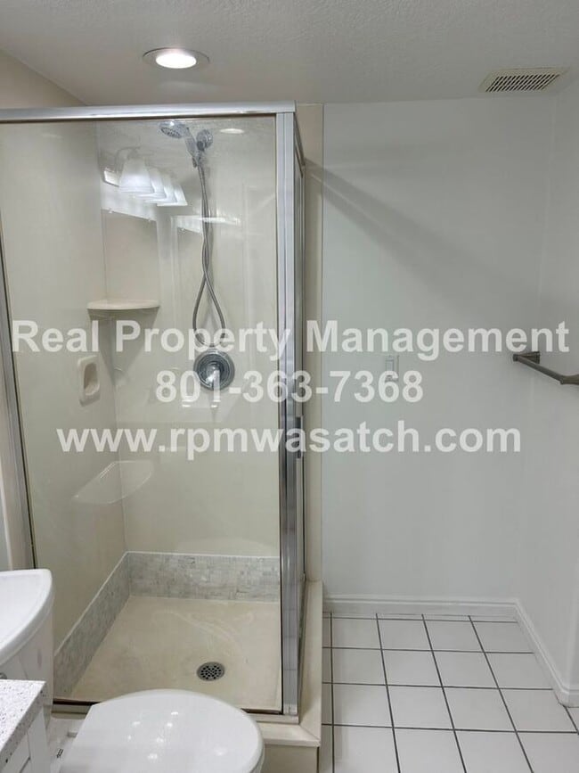 Building Photo - 13982 S Hawberry Rd