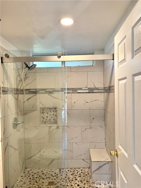 Building Photo - 101 E Olive Ave