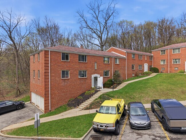 Building Photo - 298 Lumar Dr