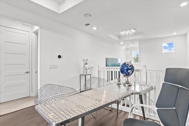 Building Photo - Waterfront Luxury Living | Private Dock + Direct Tampa Bay Access