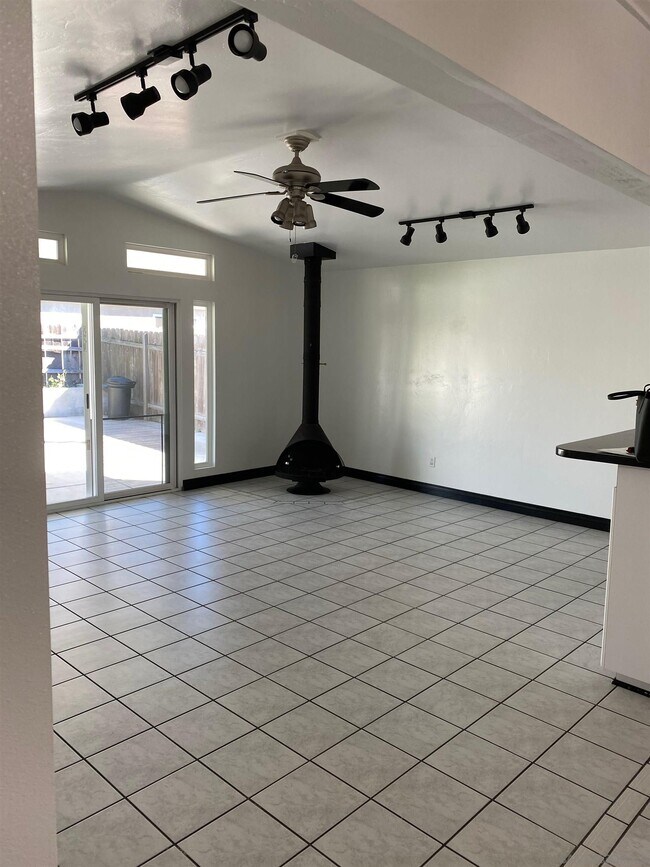 Building Photo - 11217 Adriatic Pl