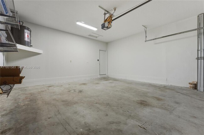 Building Photo - 2238 SW 125th Ave