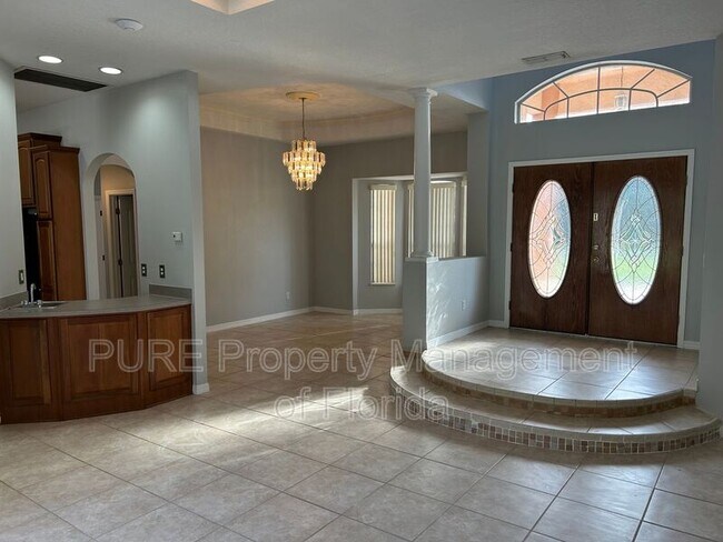 Building Photo - 10346 SW 64th Ct