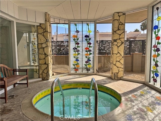 Building Photo - 230 S Catalina Ave