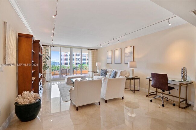 Building Photo - 791 Crandon Blvd