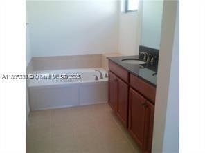 Building Photo - 643 NE 191st Terrace