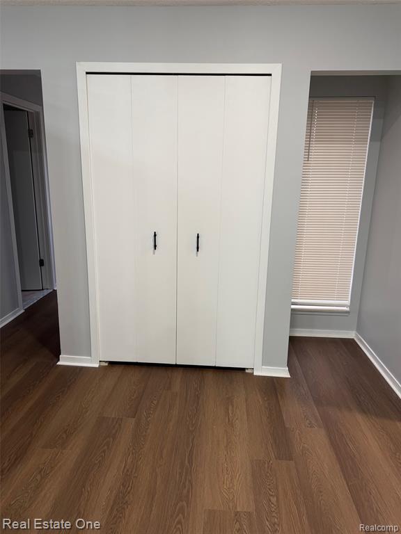 Building Photo - 6540 Ridgefield Cir