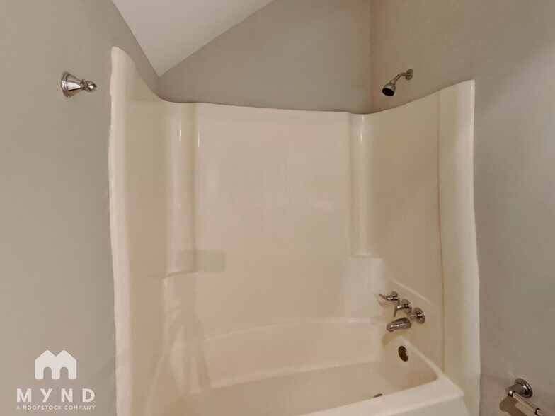 Building Photo - 4940 Karls Gate Dr