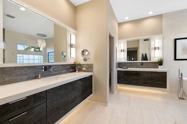 Building Photo - 410 Gold Canyon Dr