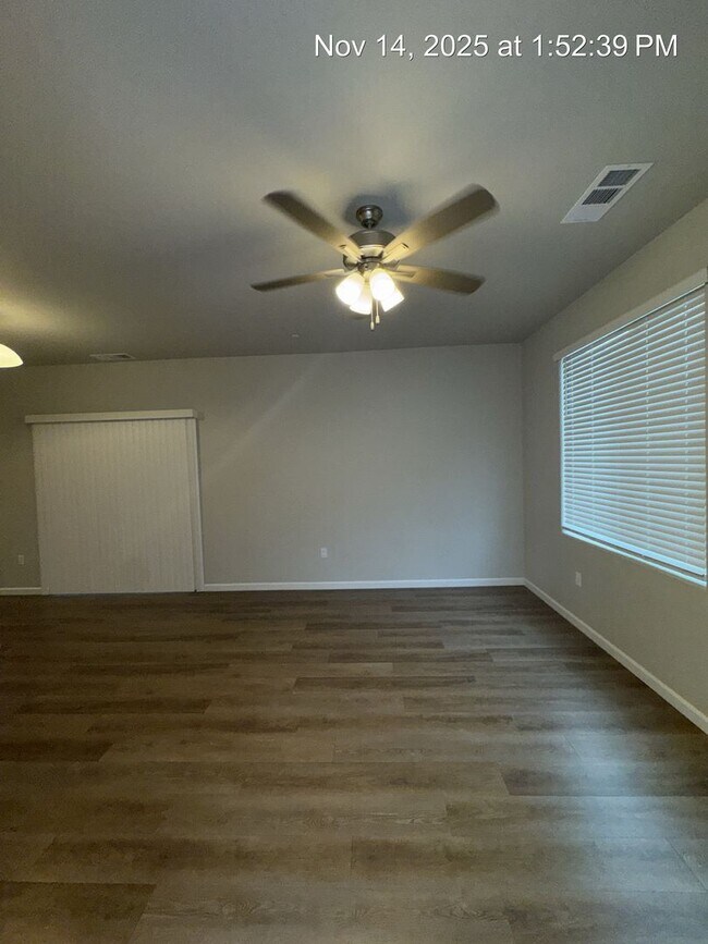 Building Photo - 4321