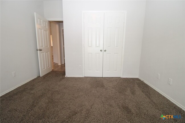 Building Photo - 265 Bethann Dr
