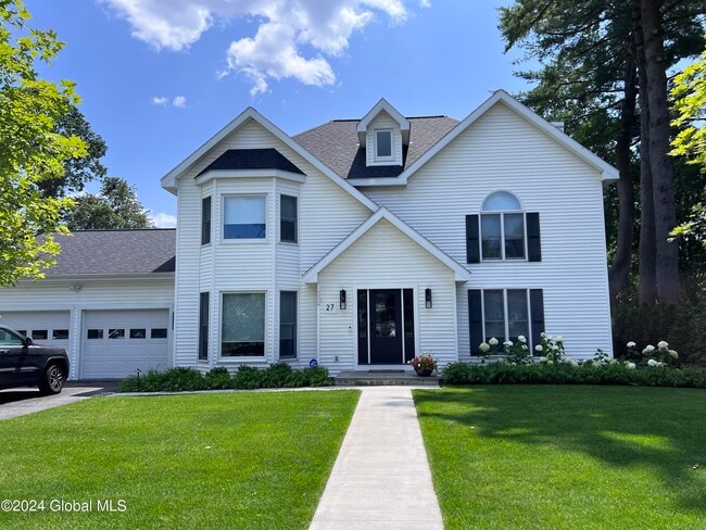 Primary Photo - 27 Evergreen Dr