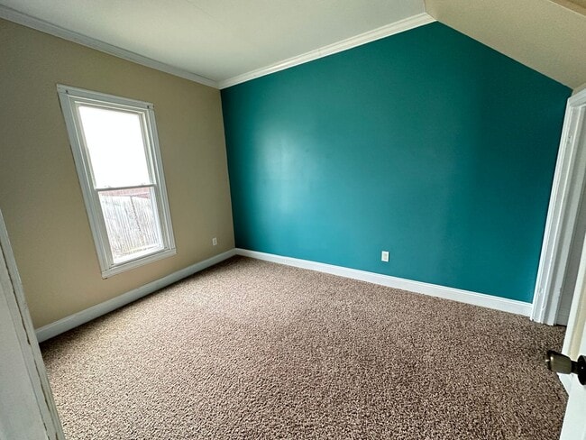 Building Photo - Spacious Two-Bedroom Home